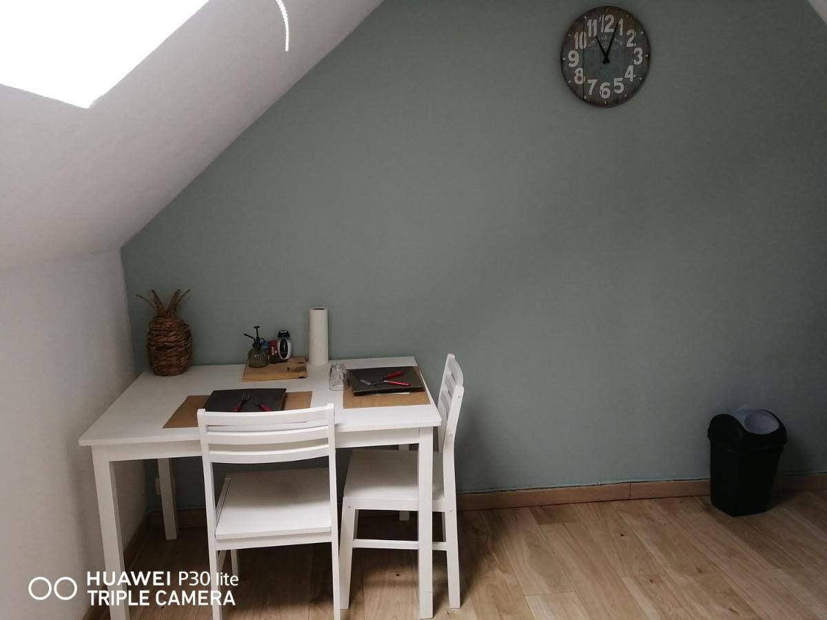 Studio Grand Lit 160 Tout Equipe Wifi Le Creusot Eksteriør bilde